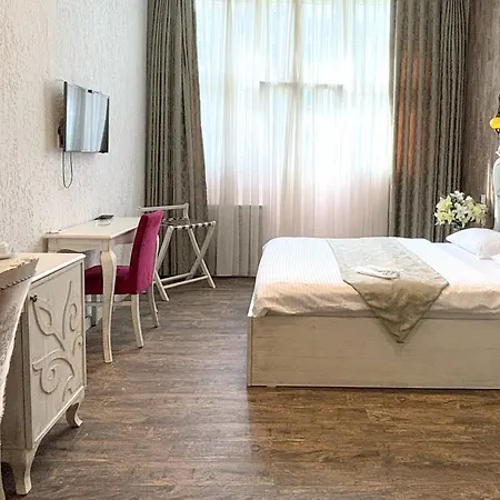 Elegance Отель 4*