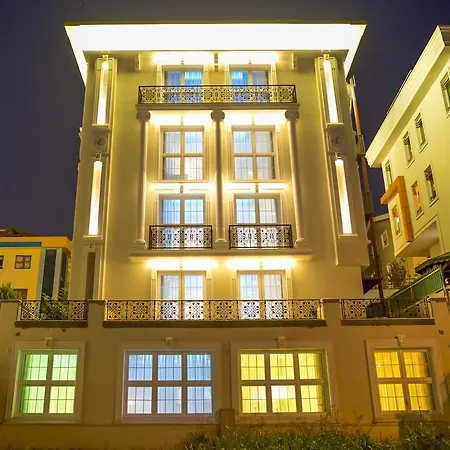 Elegance فندق 4*